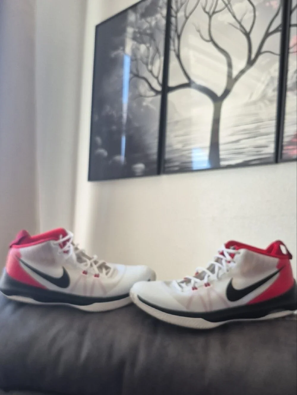 Nike Men’s White & Red Air Versatile Athletic Shoes